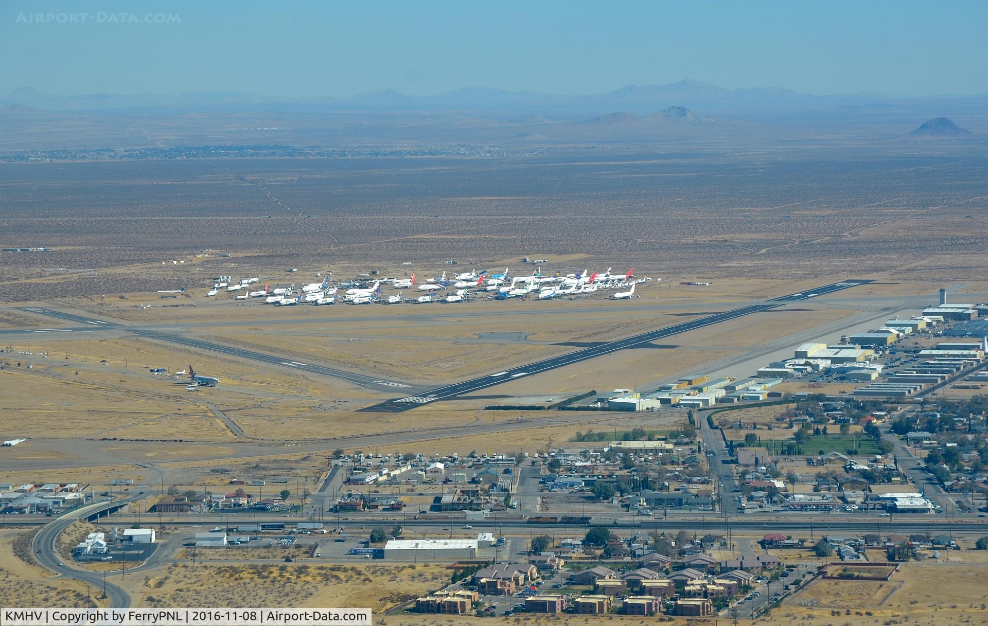 Mojave Airport (MHV) - Preparing to land on runway 08 at MHV this morning
