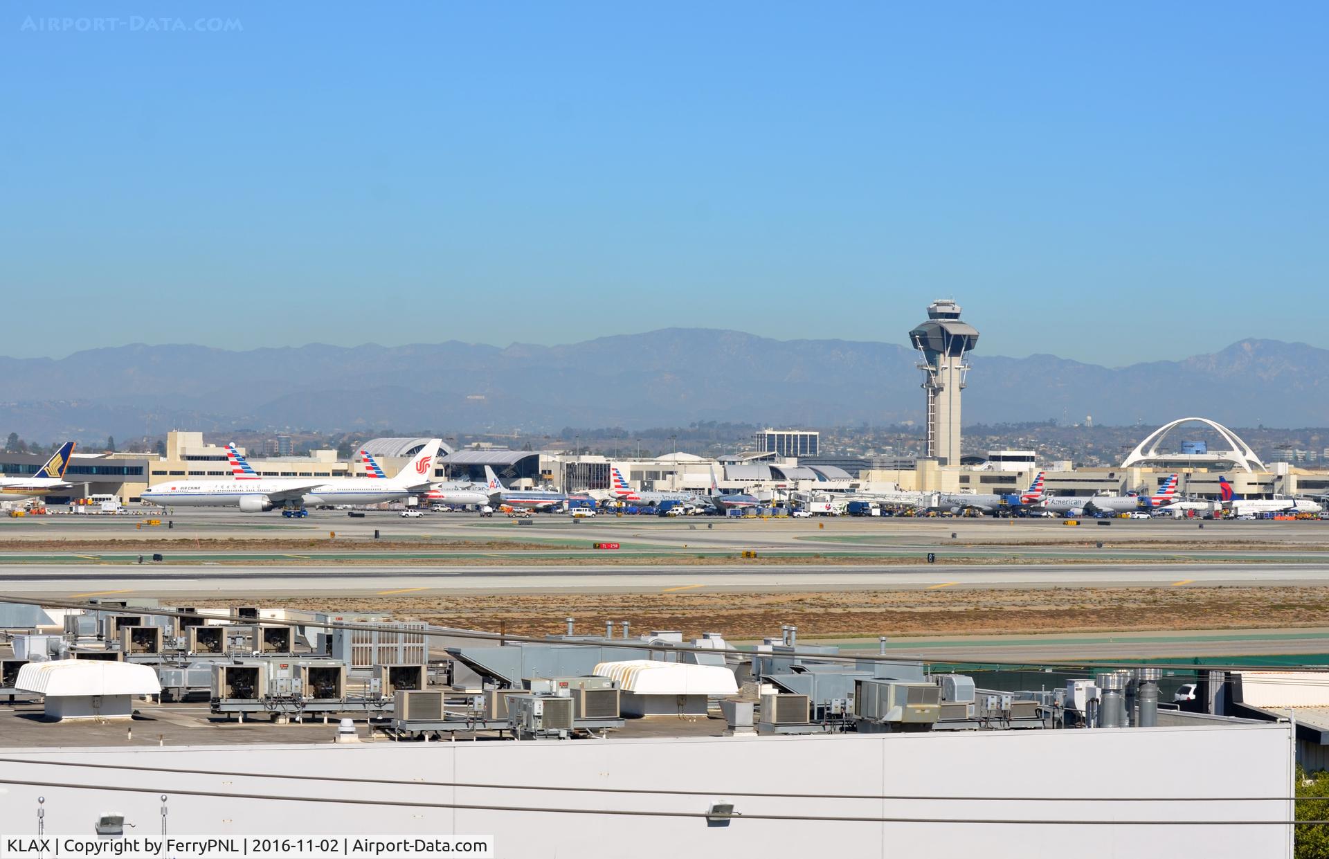Los Angeles International Airport (LAX) - LAX overview from Imperial Hill