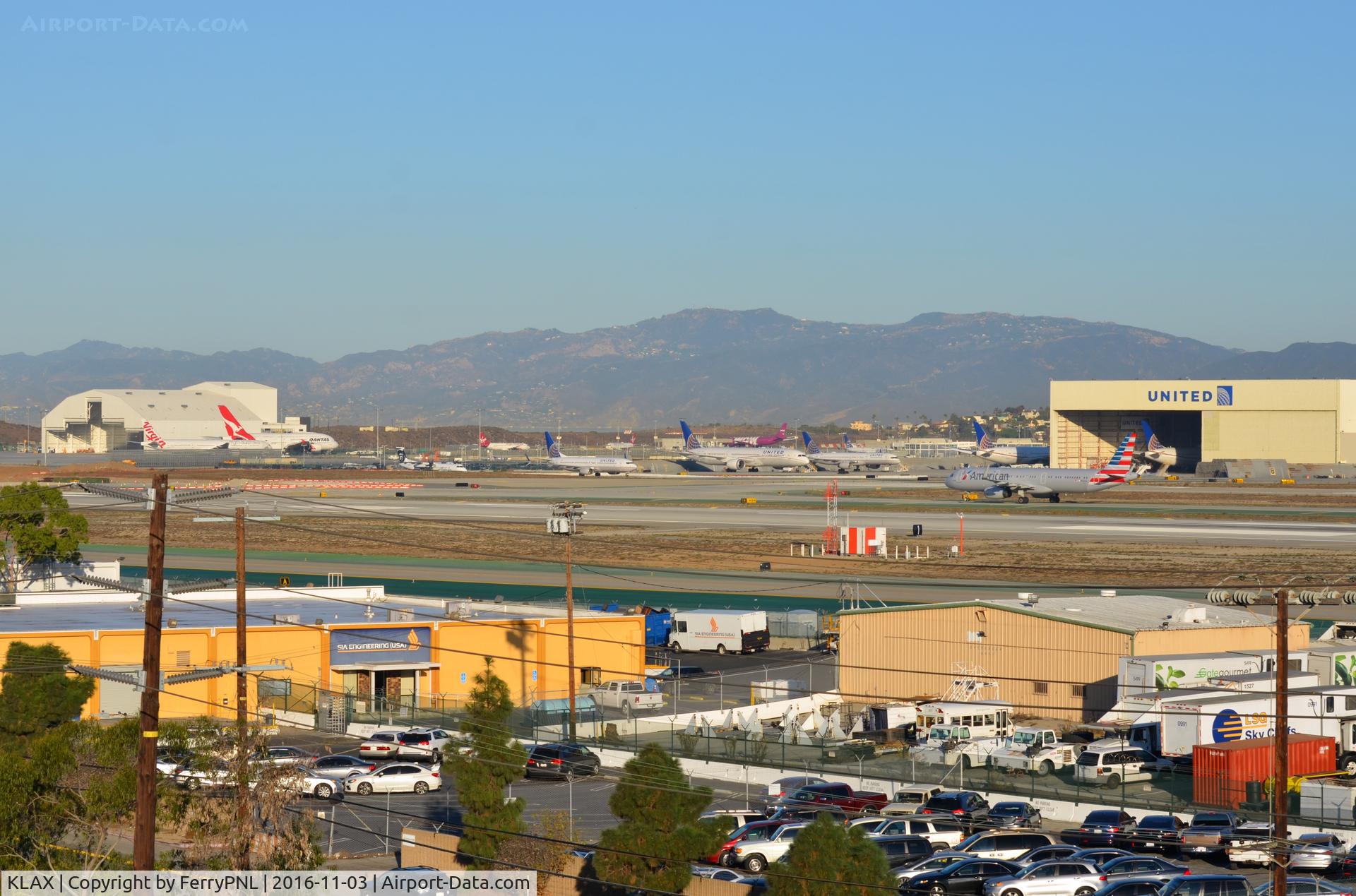 Los Angeles International Airport (LAX) - Western part of LAX seen from Imperial Hill.