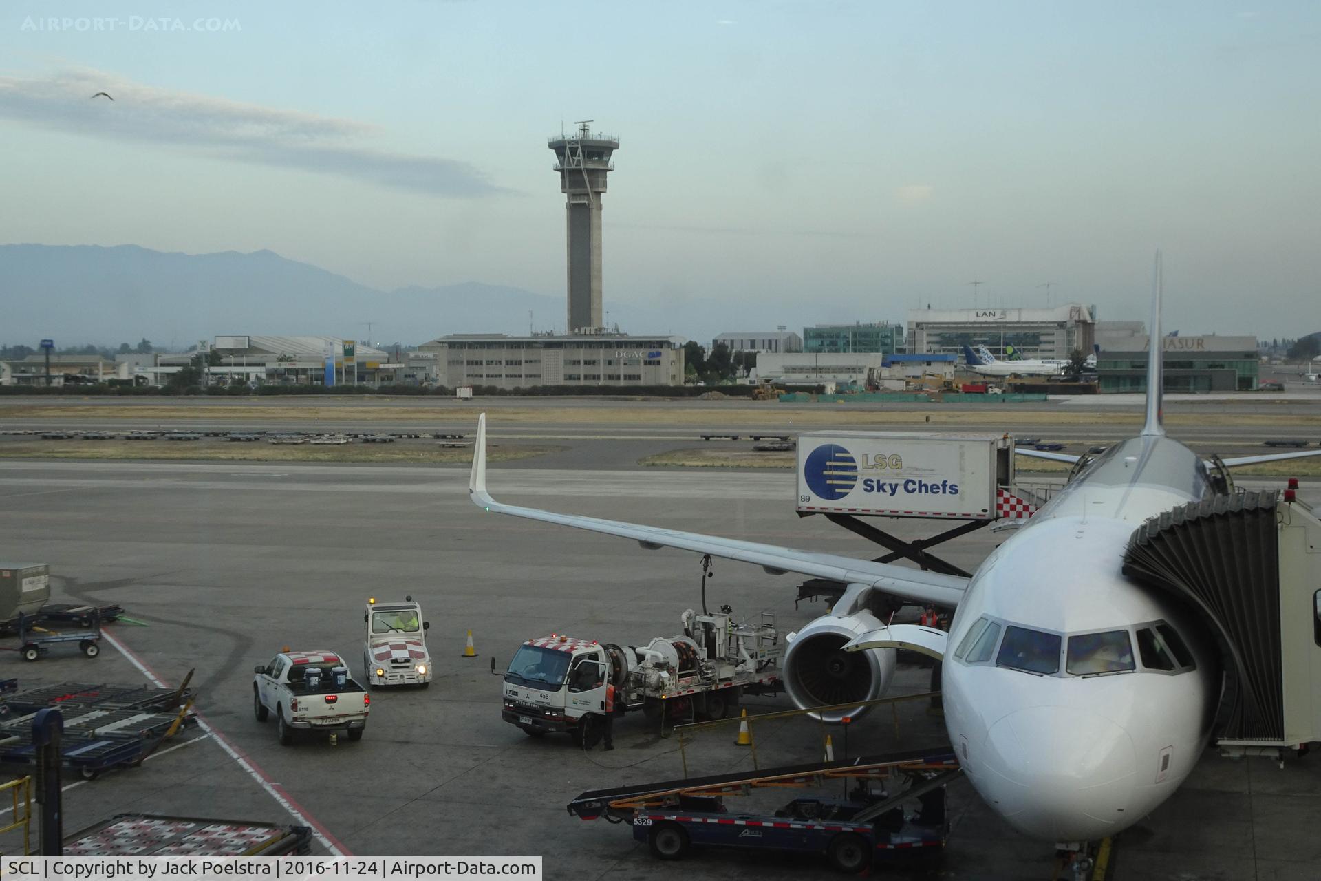 Comodoro Arturo Merino Benítez International Airport, Santiago Chile (SCL) - Traffic tower of Santiago airport