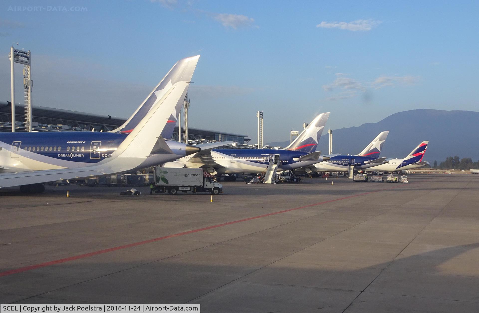 Comodoro Arturo Merino Benítez International Airport, Santiago Chile (SCEL) - Santiago Airport 