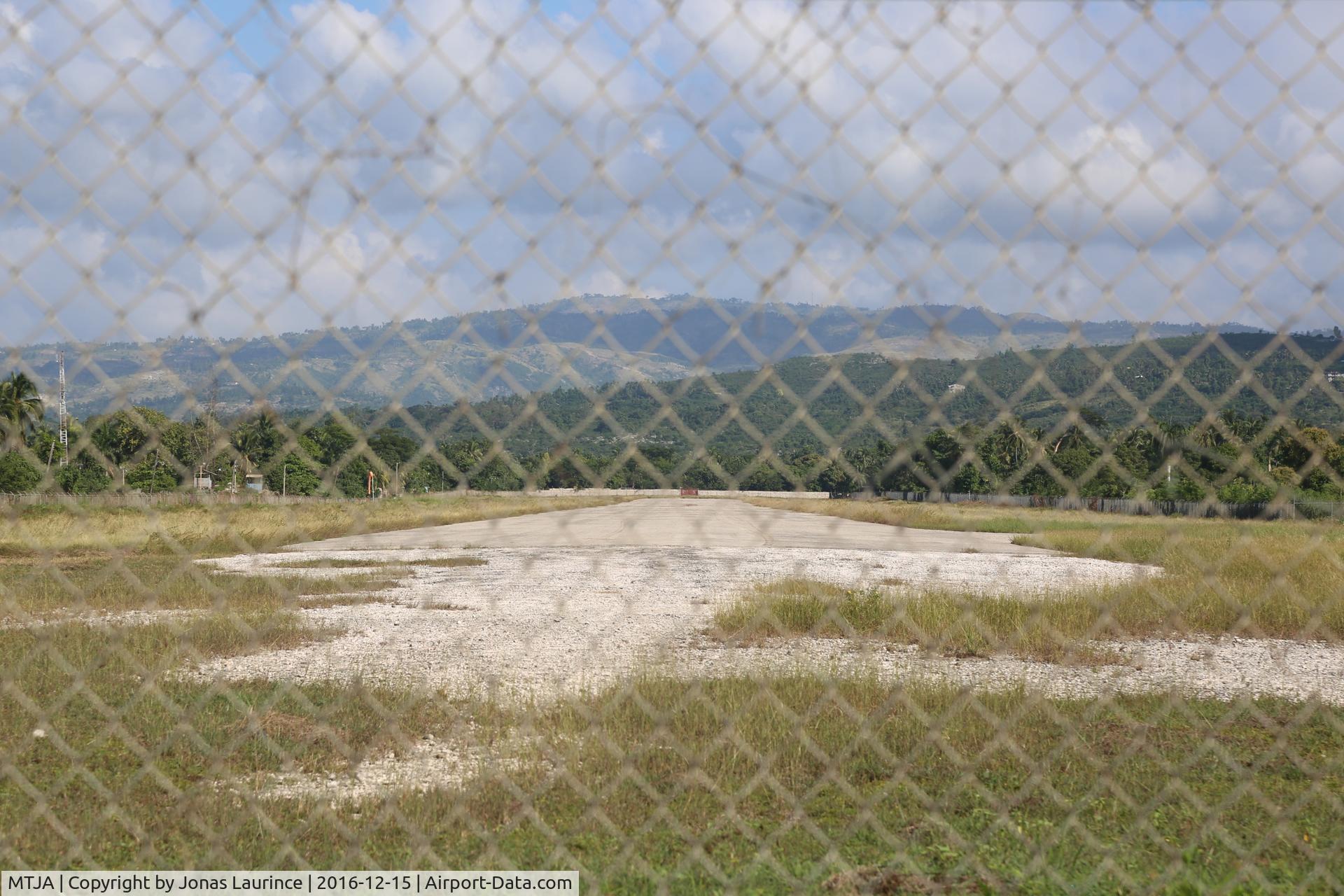Jacmel Airport, Jacmel Haiti (MTJA) - Jacmel Airport Runway 