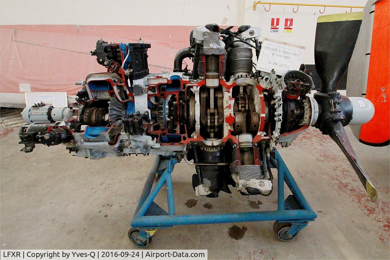 LFXR Airport - Pratt & Whitney Double Wasp R-2800-10W N° HP 215722, Displayed at Naval Aviation Museum, Rochefort-Soubise airport (LFXR)