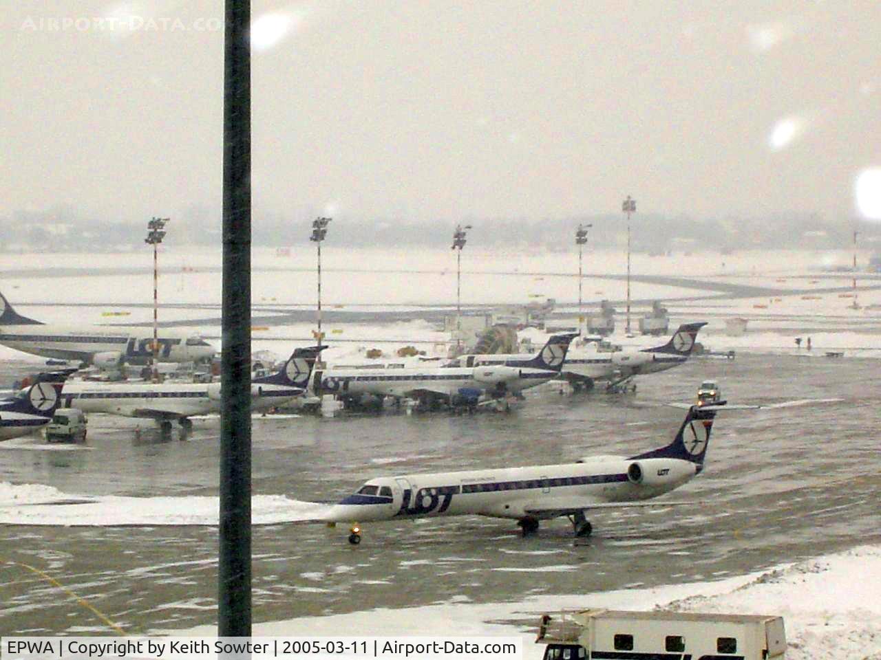 Warsaw Frederic Chopin Airport (formerly Okecie International Airport), Warsaw Poland (EPWA) - View in the snow from the public viewing area
