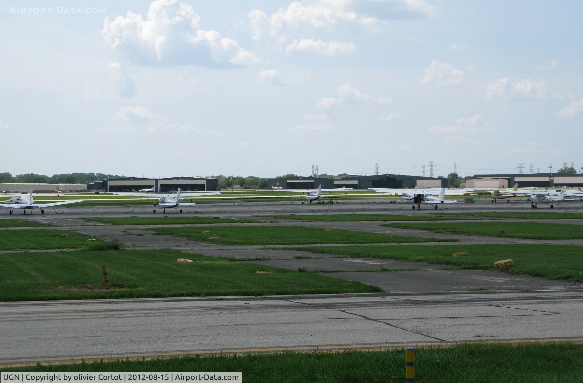 Waukegan Regional Airport (UGN) - the tarmac