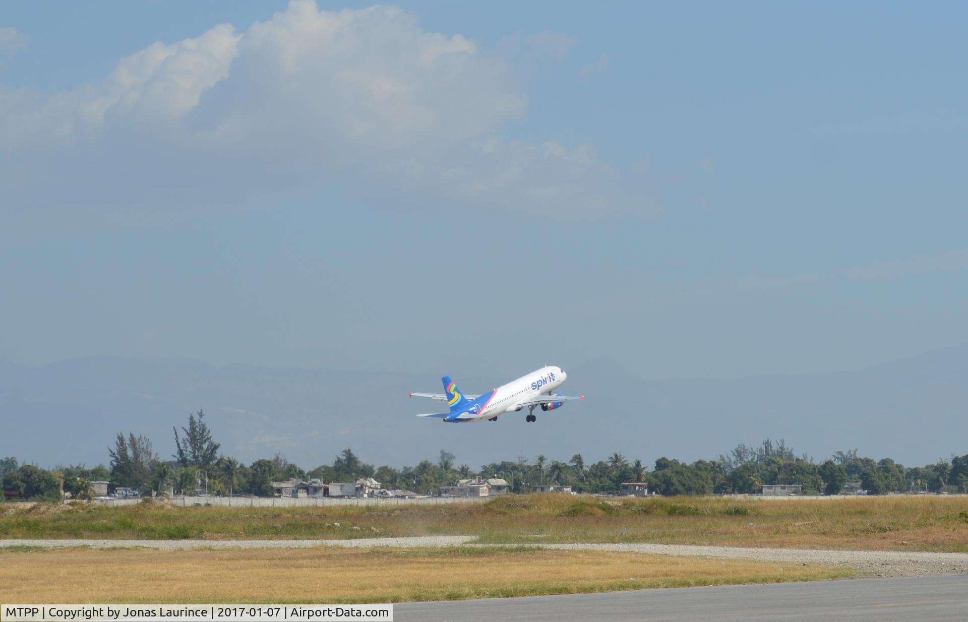Port-au-Prince International Airport (Toussaint Louverture Int'l), Port-au-Prince Haiti (MTPP) - Aircraft Spirit Airlines take off