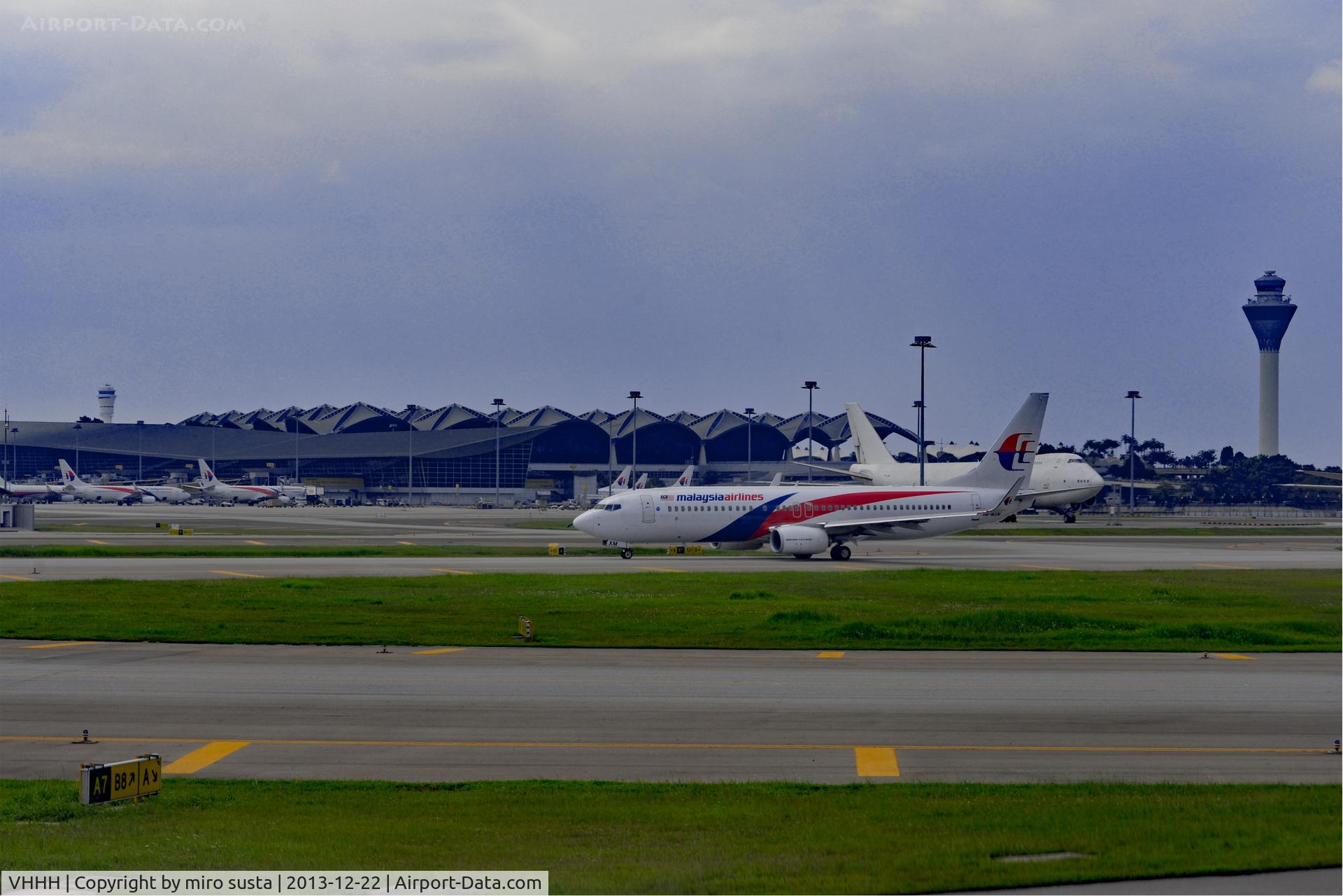 Hong Kong International Airport, Hong Kong Hong Kong (VHHH) - Kuala Lumpur International Airport (KLIA), Malaysia