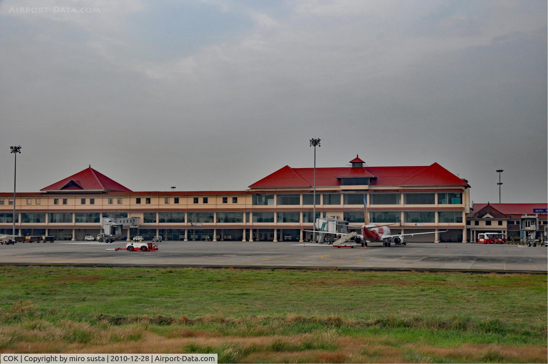 Cochin International Airport (Kochi Int'l), Kochi / Nedumbassery India (COK) - Cochin International Airport, India