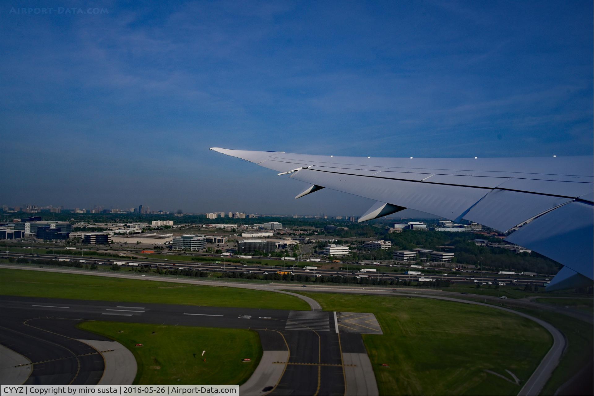 Toronto Pearson International Airport (Toronto/Lester B. Pearson International Airport, Pearson Airport), Toronto, Ontario Canada (CYYZ) - Toronto Pearson International Airport, Canada