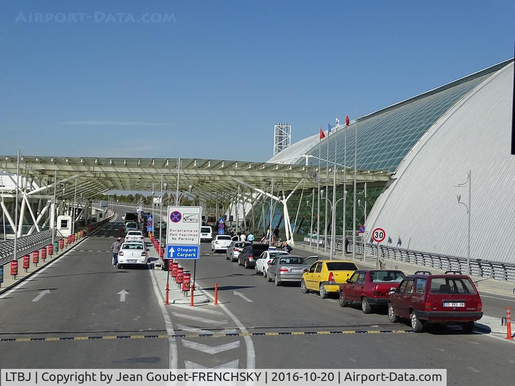?zmir Adnan Menderes Airport, ?zmir Turkey (LTBJ) - level departures