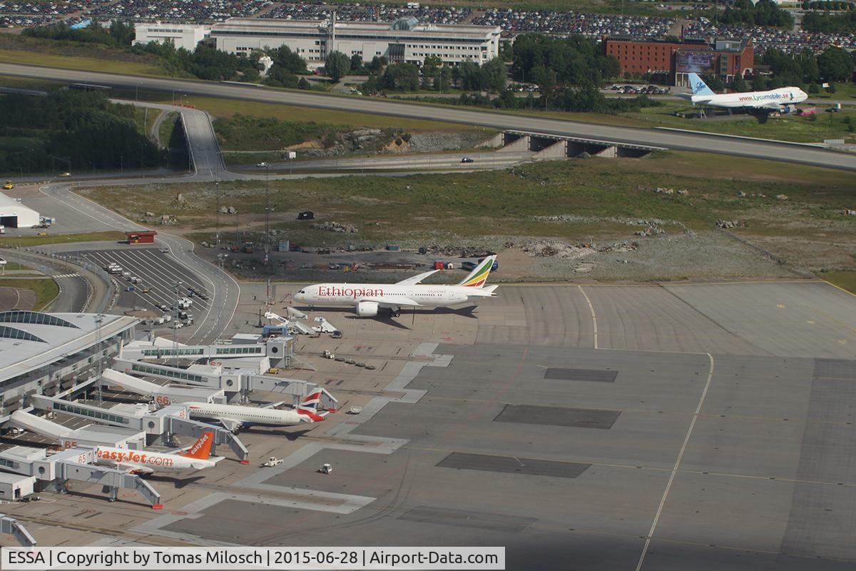 Stockholm-Arlanda Airport, Stockholm Sweden (ESSA) -        