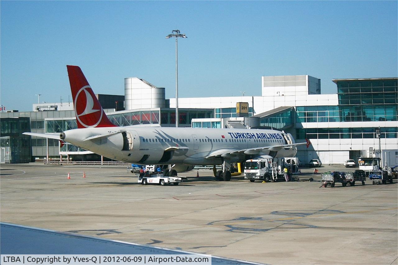 Istanbul Atatürk International Airport, Istanbul Turkey (LTBA) - Istanbul Atatürk International Airport (LTBA-IST), boarding ramp 201