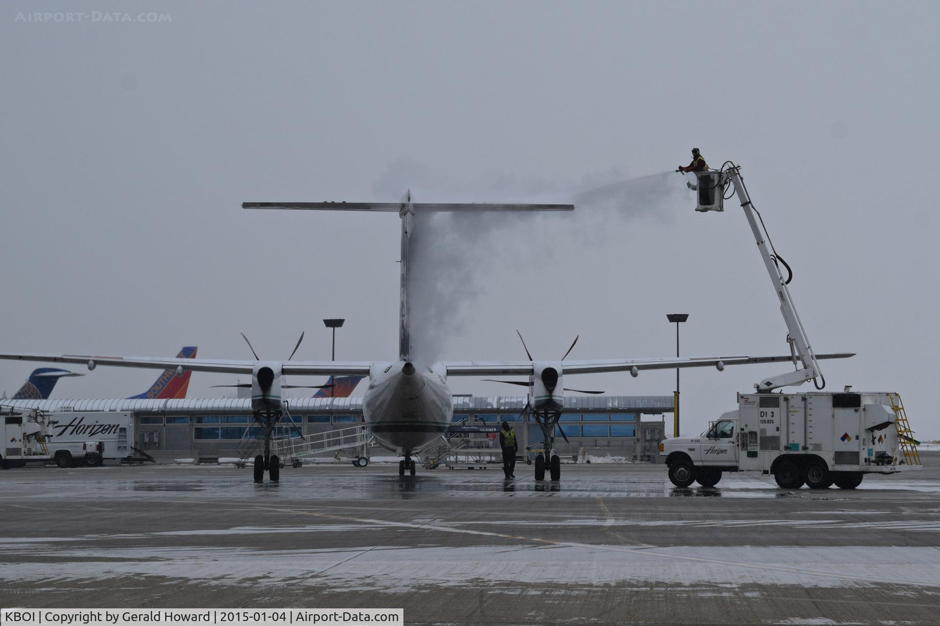 Boise Air Terminal/gowen Fld Airport (BOI) - De ice on the Horizon/Alaska ramp.