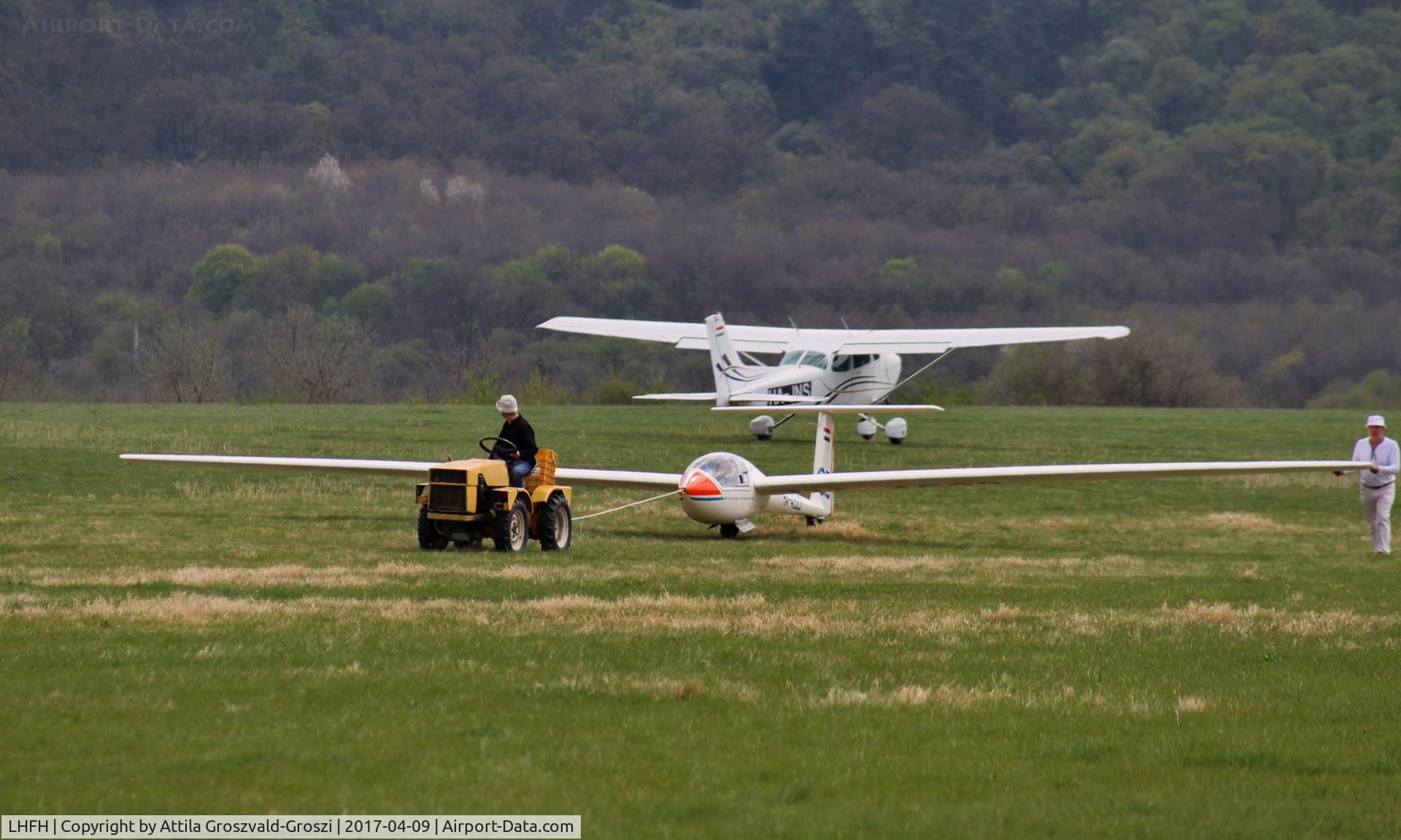 LHFH Airport - Budakeszi, Farkashegy Airfield, Hungary