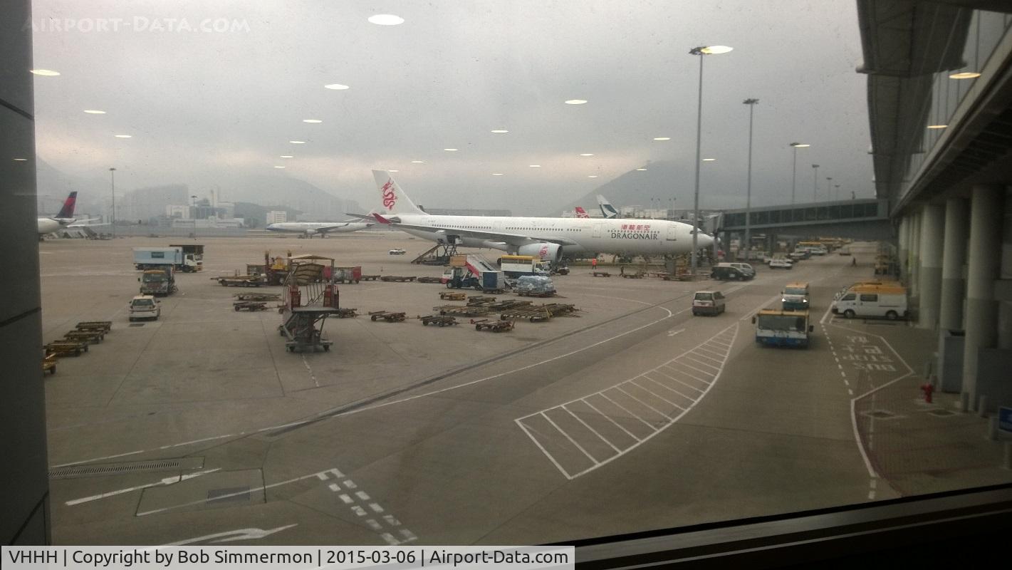 Hong Kong International Airport, Hong Kong Hong Kong (VHHH) - Passenger ramp at Hong Kong Int'l