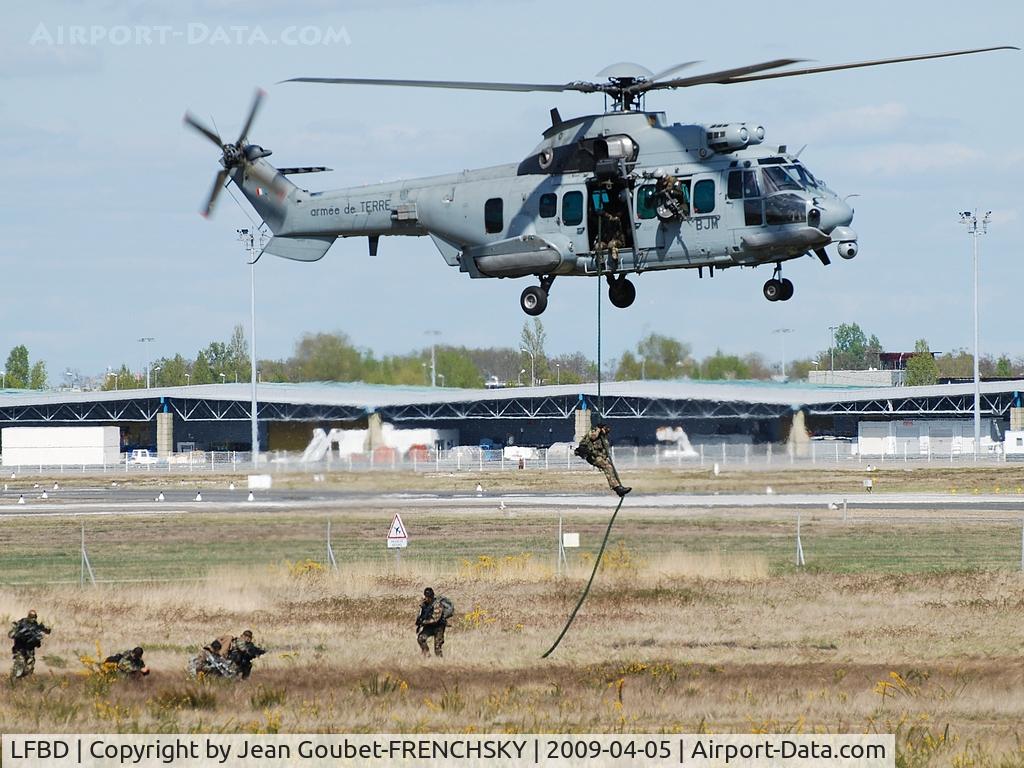 Bordeaux Airport, Merignac Airport France (LFBD) - military training (CPA 30)