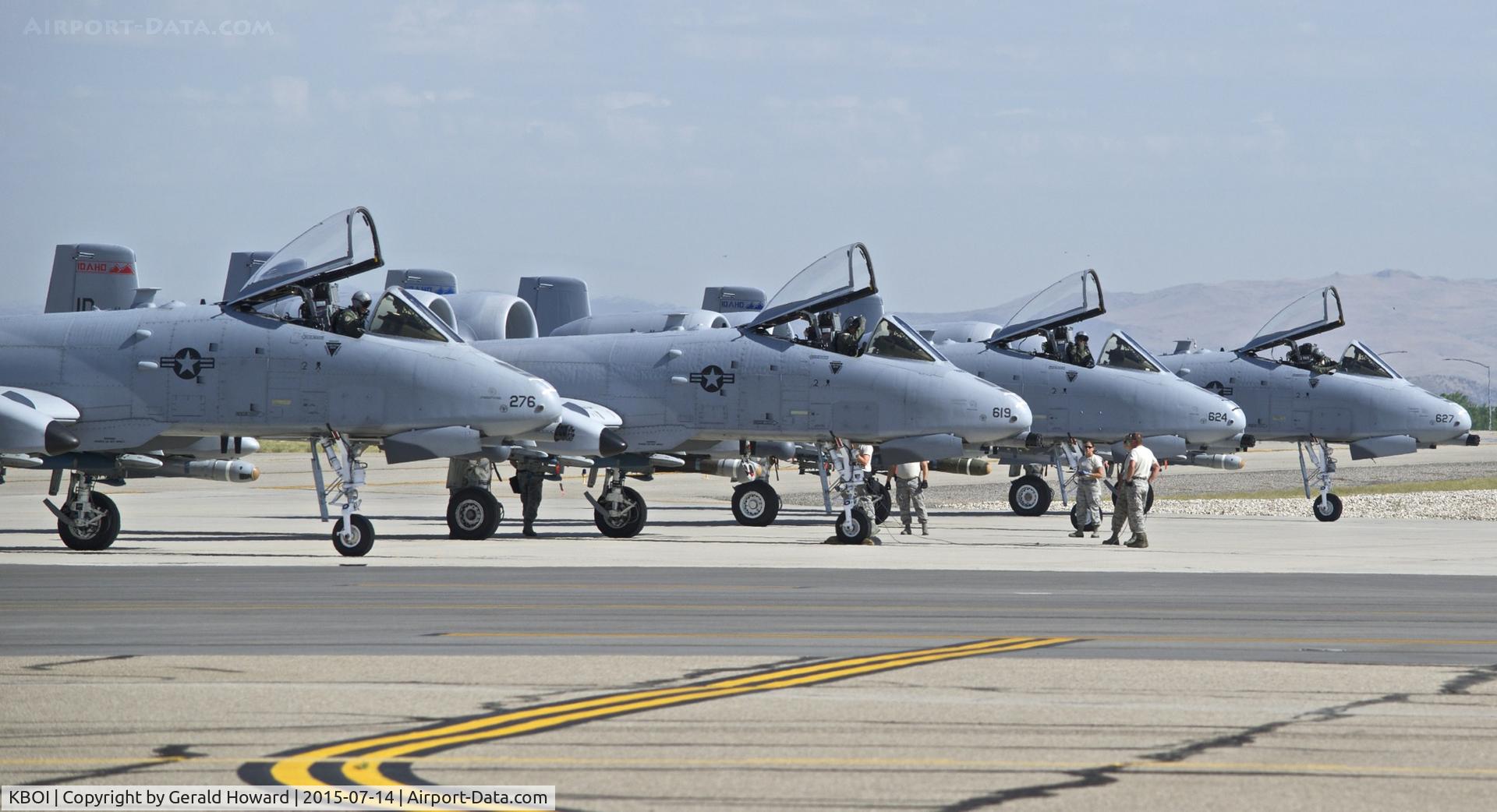 Boise Air Terminal/gowen Fld Airport (BOI) - A-10s on the de arm ramp getting last minute pre flight checks prior to flying.  190th Fighter Sq., Idaho ANG.
