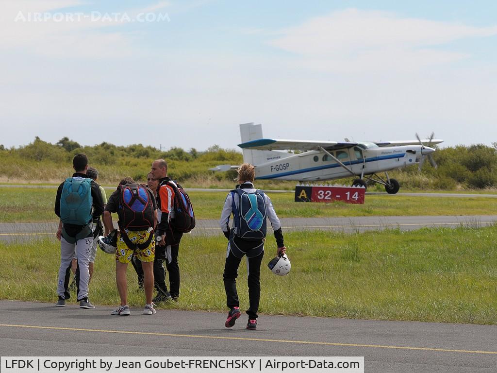 Soulac-sur-Mer Airport, Soulac-sur-Mer France (LFDK) - para club