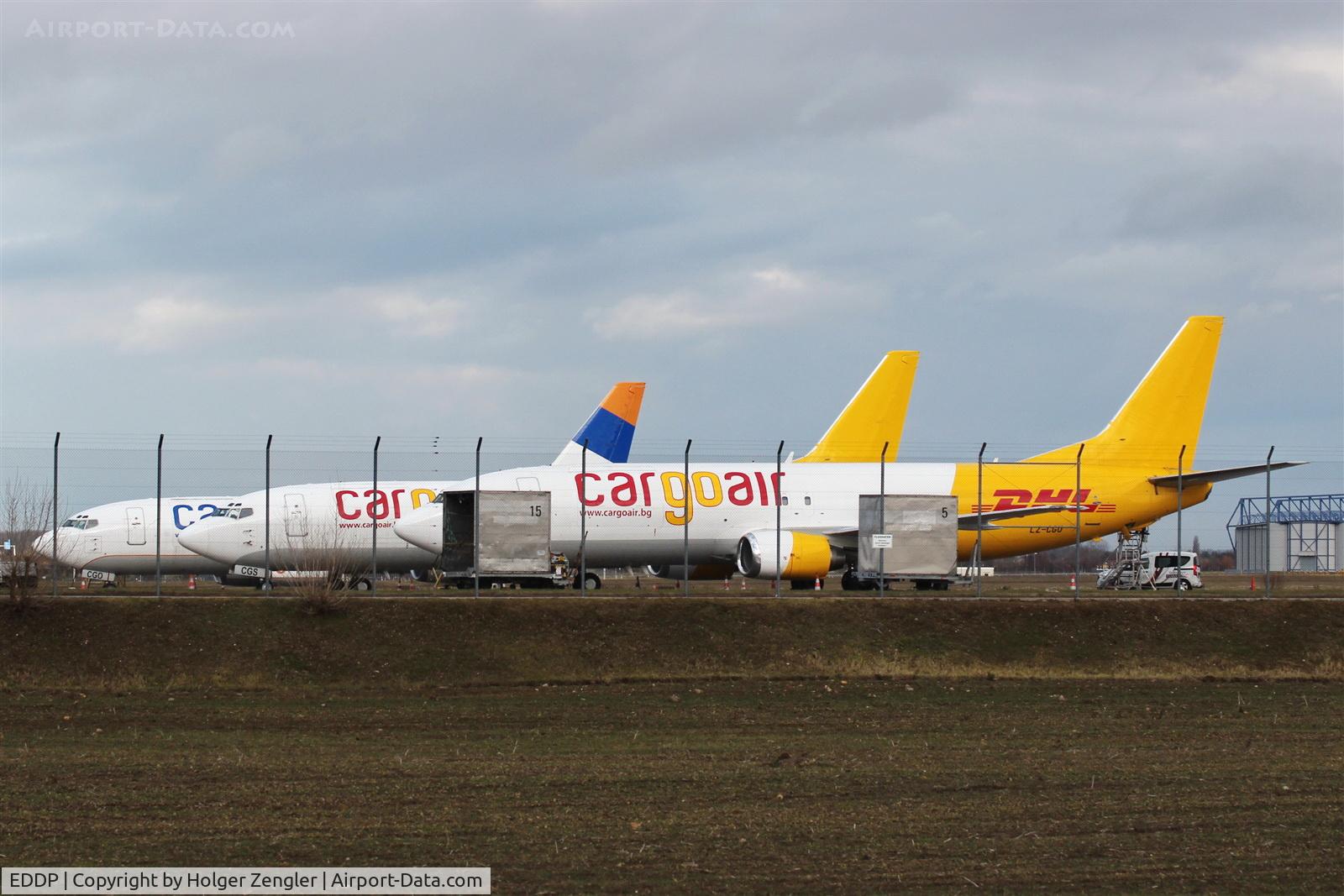 Leipzig/Halle Airport, Leipzig/Halle Germany (EDDP) - Lazy sunday afternoon on apron 2....