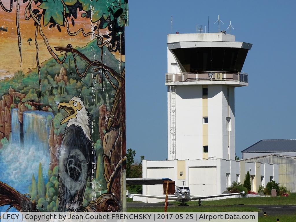 Royan Medis Airport, Royan France (LFCY) -  Royan-Medis Airport (RYN)