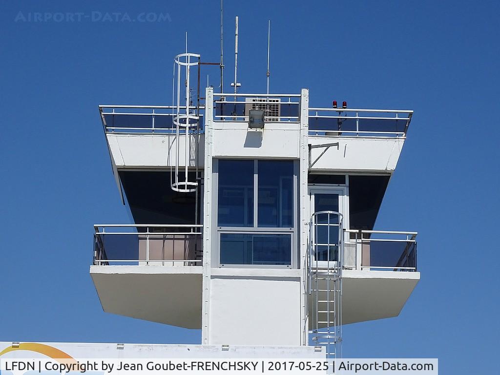 Rochefort Saint-Agnant Airport, Rochefort France (LFDN) - civil tower