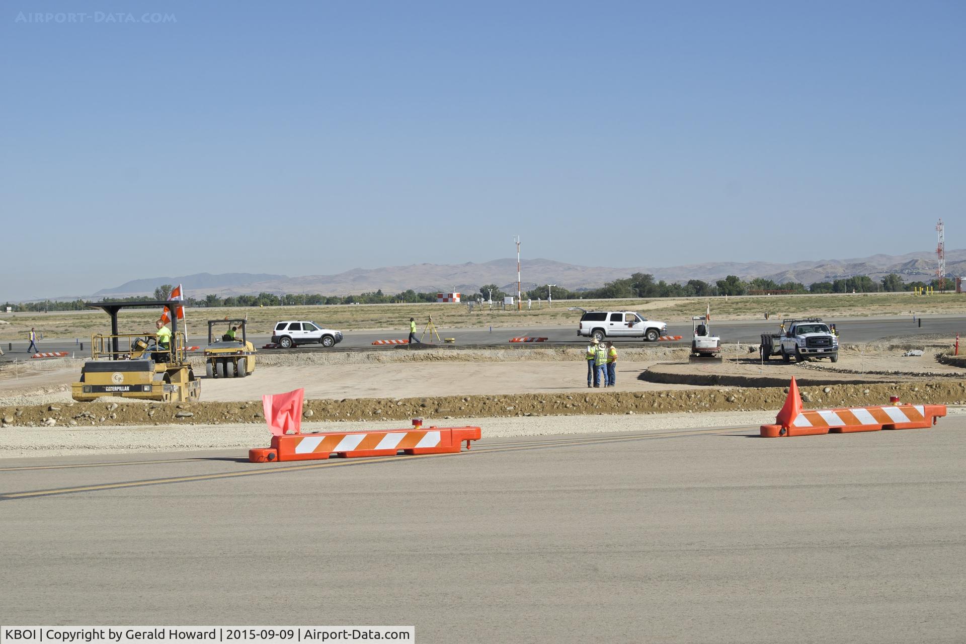 Boise Air Terminal/gowen Fld Airport (BOI) - Improvements being made to taxiway Kilo.