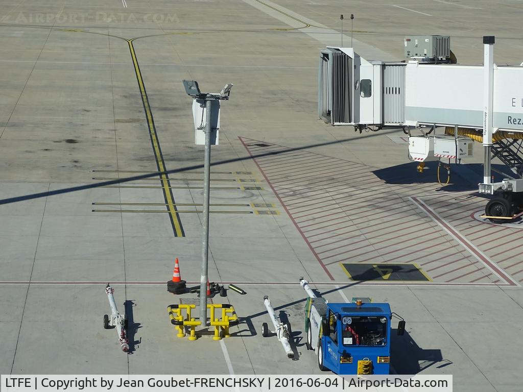 Milas-Bodrum Airport, Milas Turkey (LTFE) - gate 4