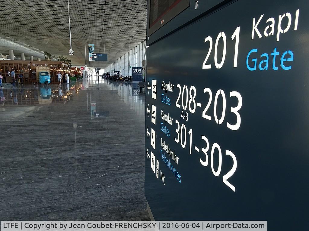 Milas-Bodrum Airport, Milas Turkey (LTFE) - Milas Bodrum airport departure area