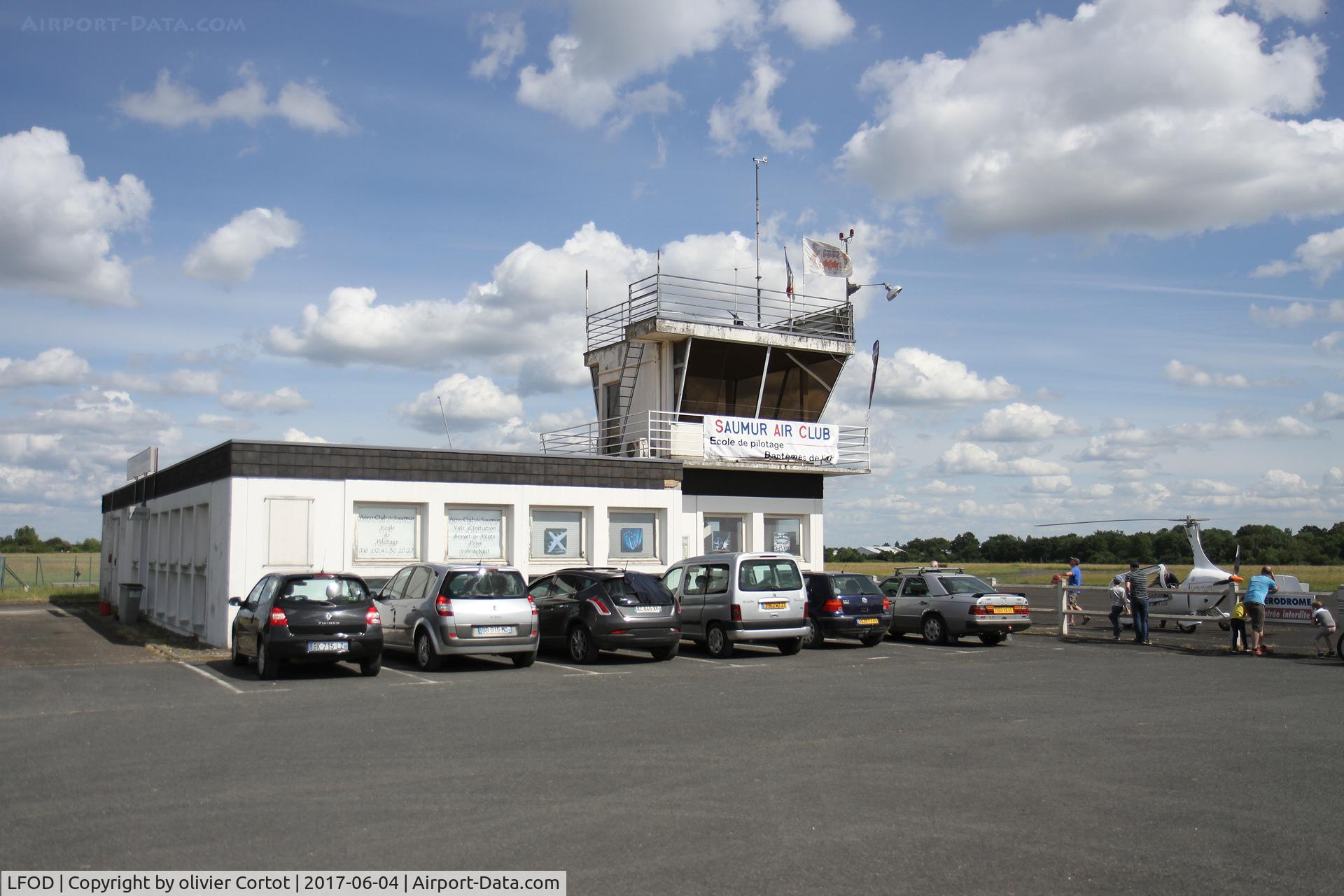 Saumur Saint-Florent Airport, Saumur France (LFOD) - the control tower
