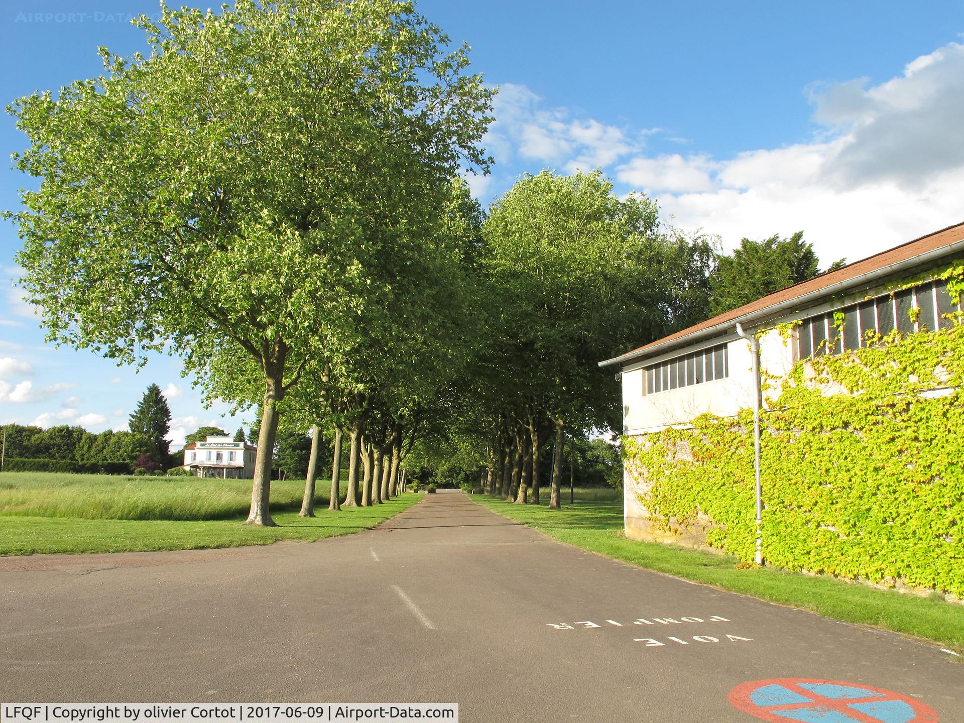 Autun Bellevue Airport, Autun France (LFQF) - nice entry lane to the airfield