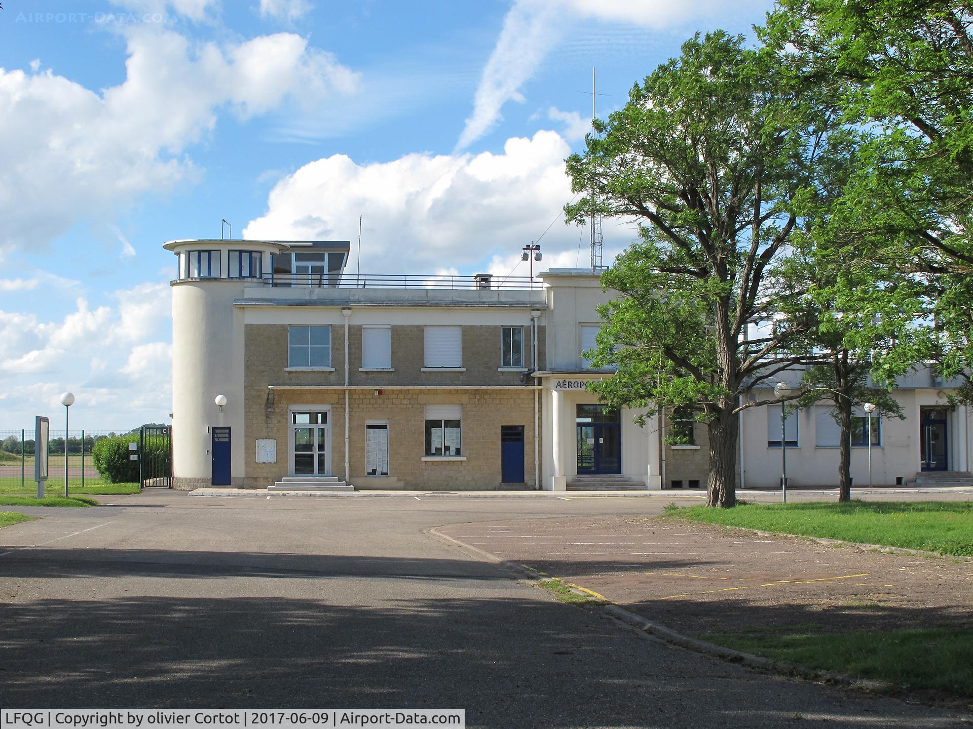 Nevers Fourchambault Airport, Nevers France (LFQG) - the main building