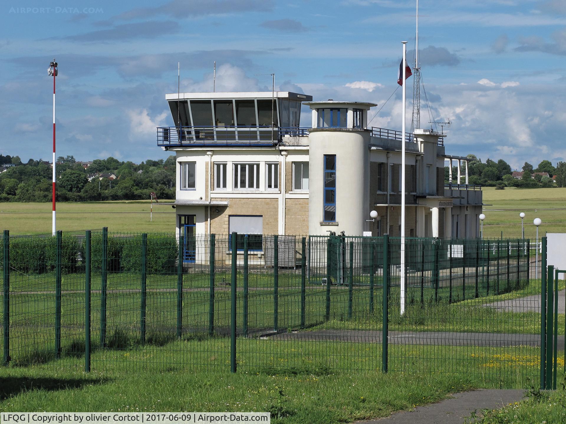 Nevers Fourchambault Airport, Nevers France (LFQG) - the control tower