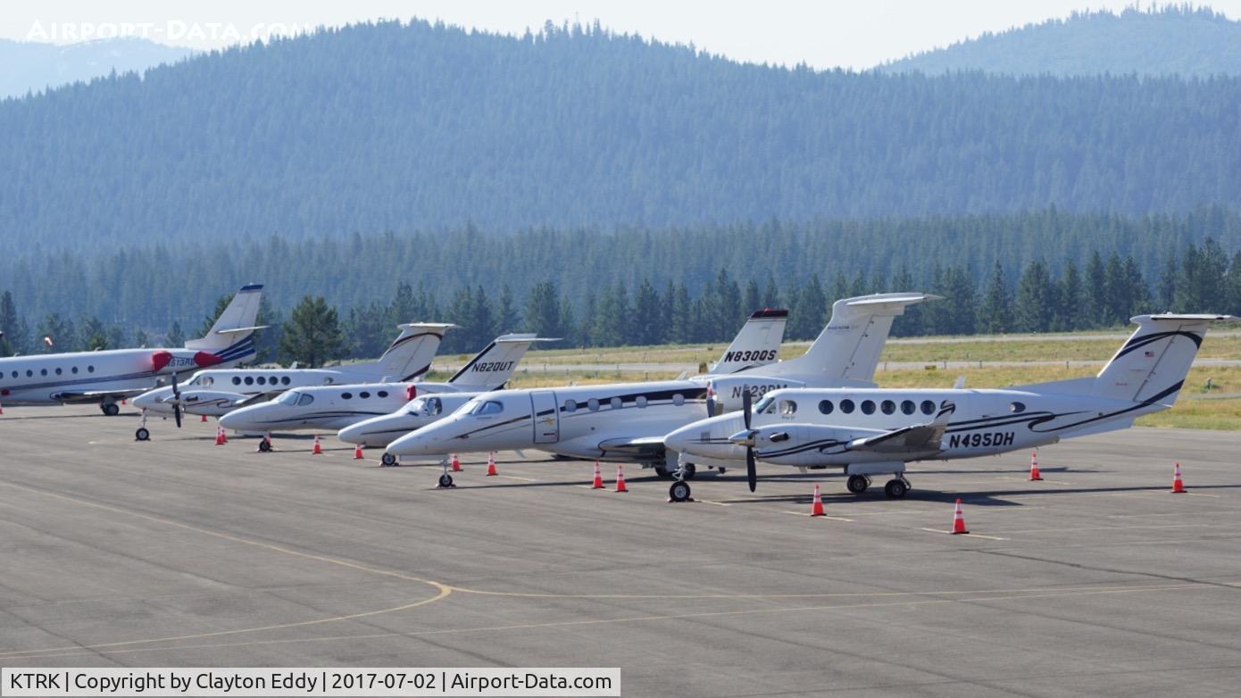 Truckee-tahoe Airport (TRK) - Truckee Airport ramp California 2017.