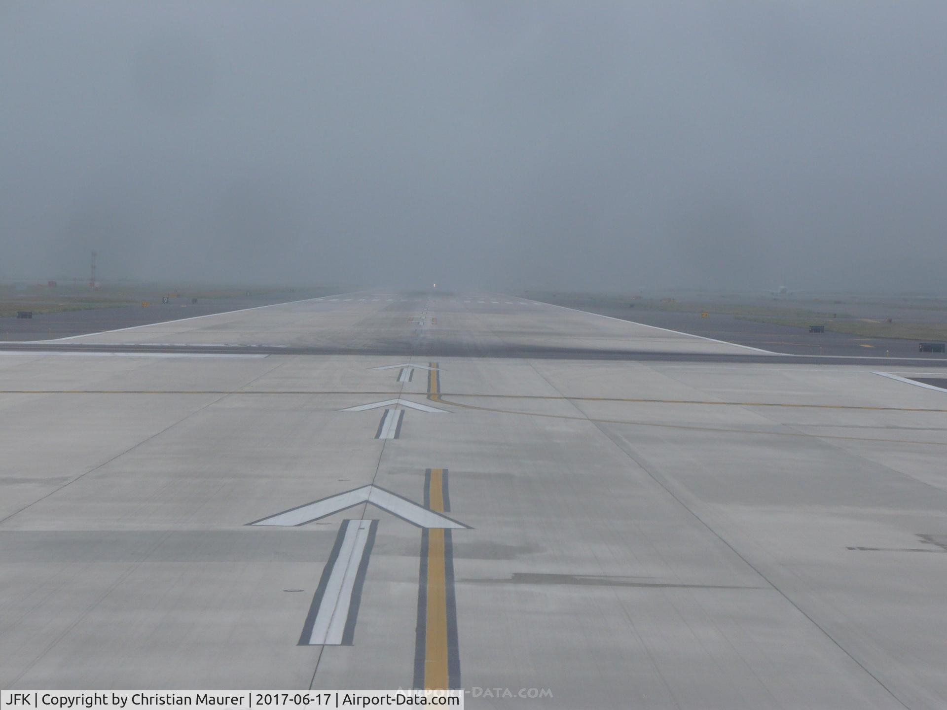 John F Kennedy International Airport (JFK) - JFK Runway taken from a Delta Boeing 767-400ER