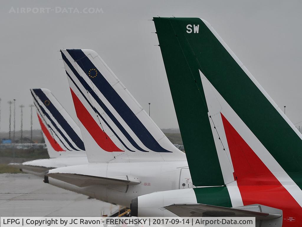 Paris Charles de Gaulle Airport (Roissy Airport), Paris France (LFPG) - CDG terminal 2F
