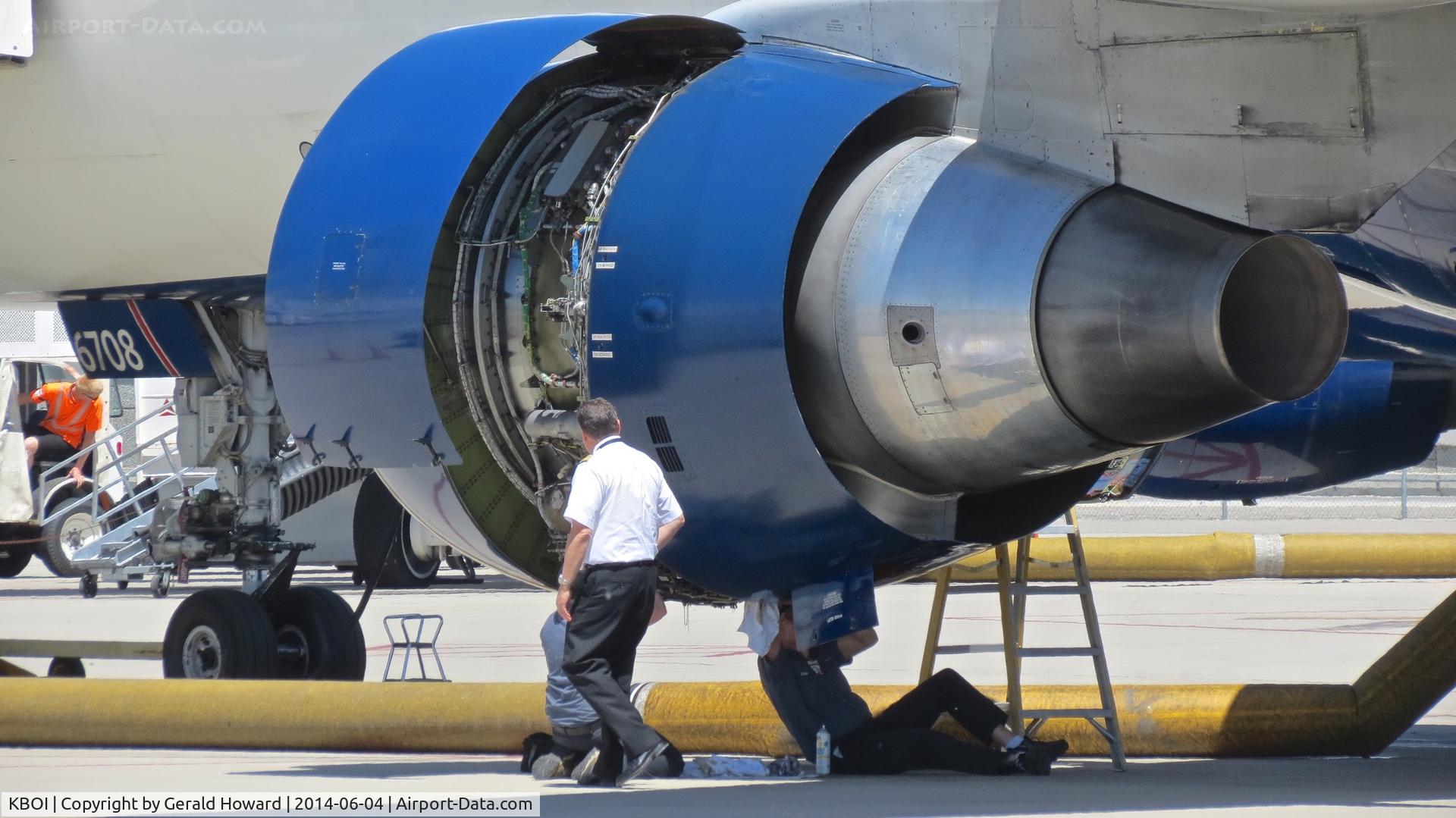 Boise Air Terminal/gowen Fld Airport (BOI) - Some quick repairs on a Delta 767 that diverted to BOI. Aircraft flew out an hour later.