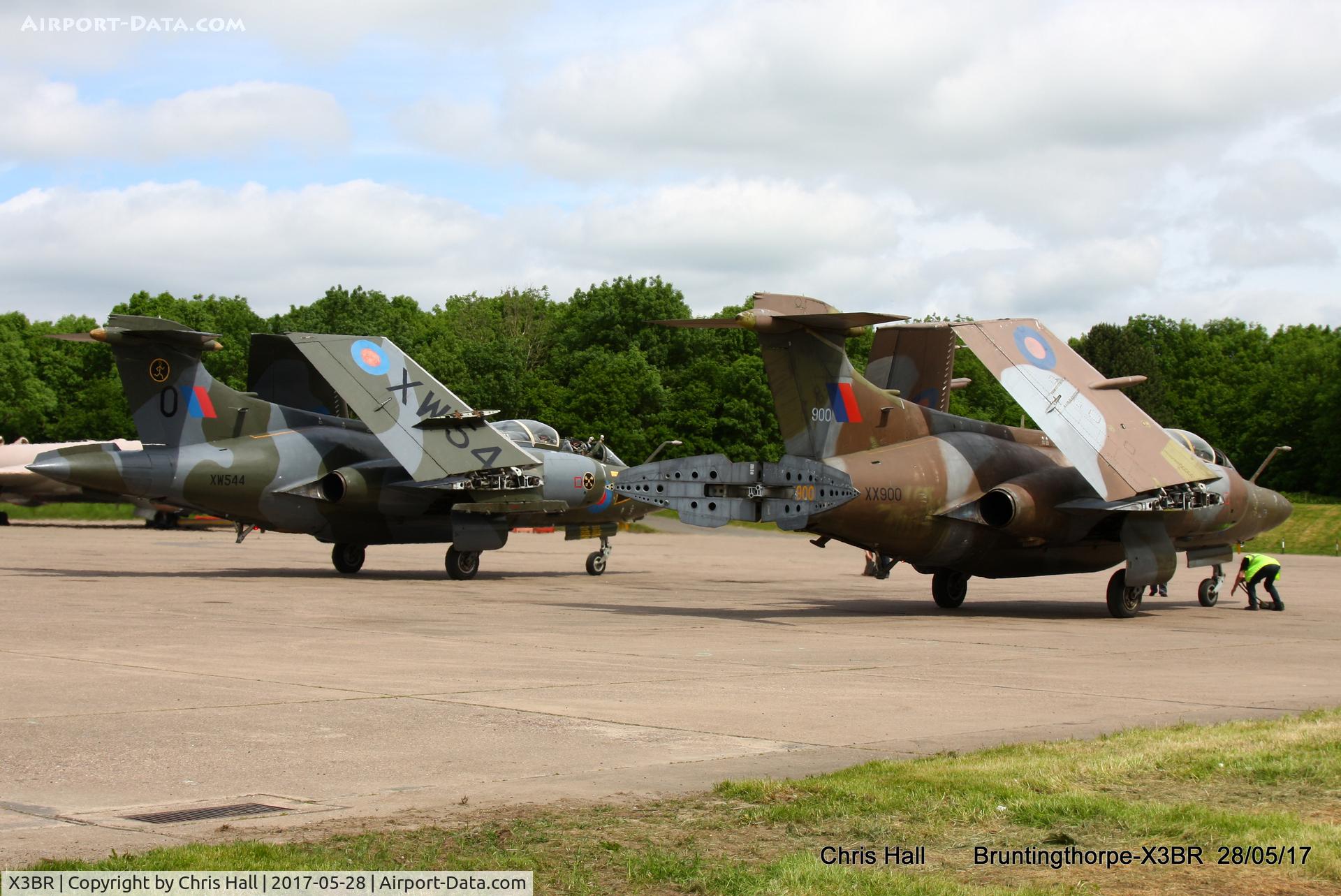 X3BR Airport - Cold War Jets open day 2017