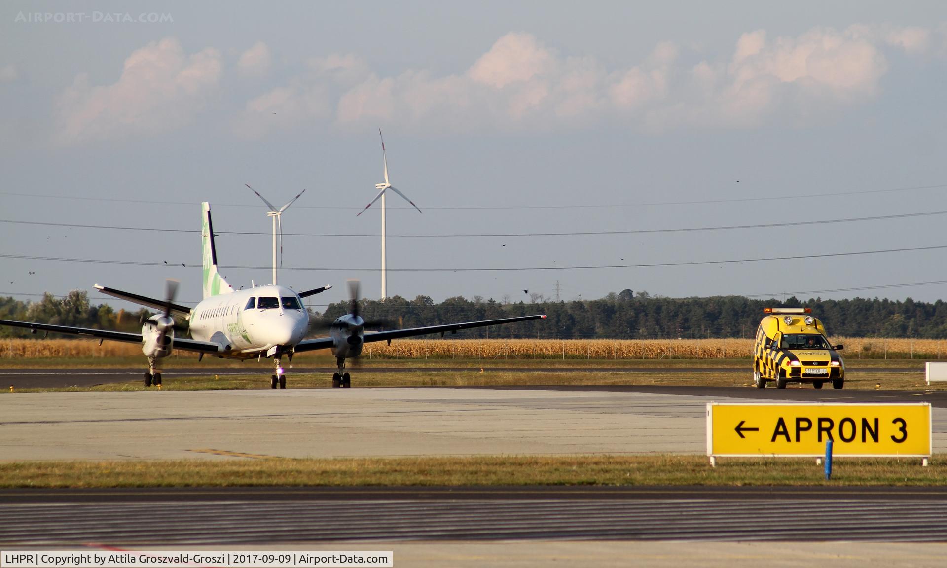 Gy?r Pér Airport, Gy?r, Pér Hungary (LHPR) - Györ-Pér Airport, Hungary