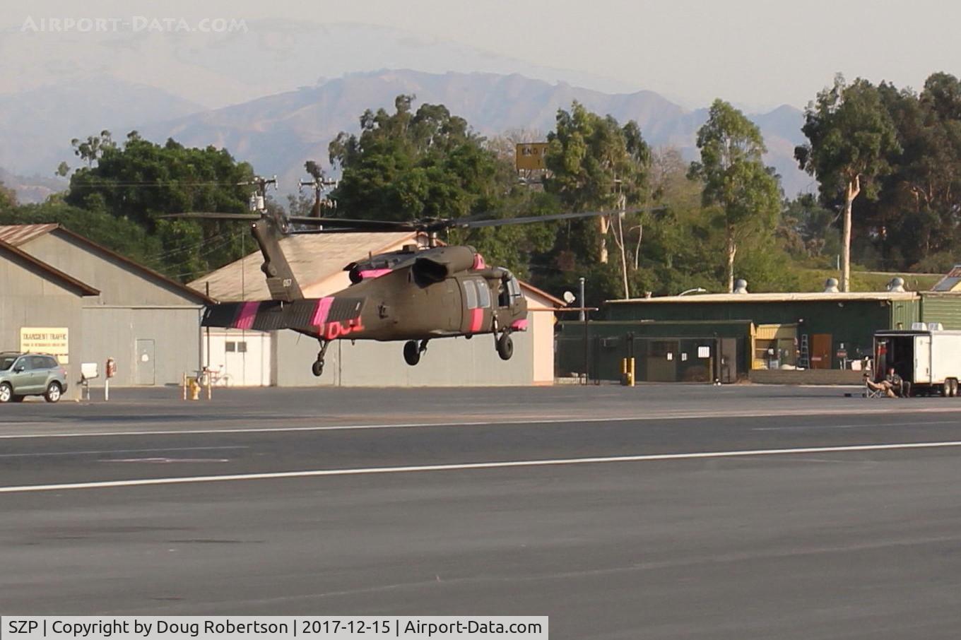 Santa Paula Airport (SZP) - FireBomber hover to land at SZP FireBase of Thomas Fire, unknown registration?