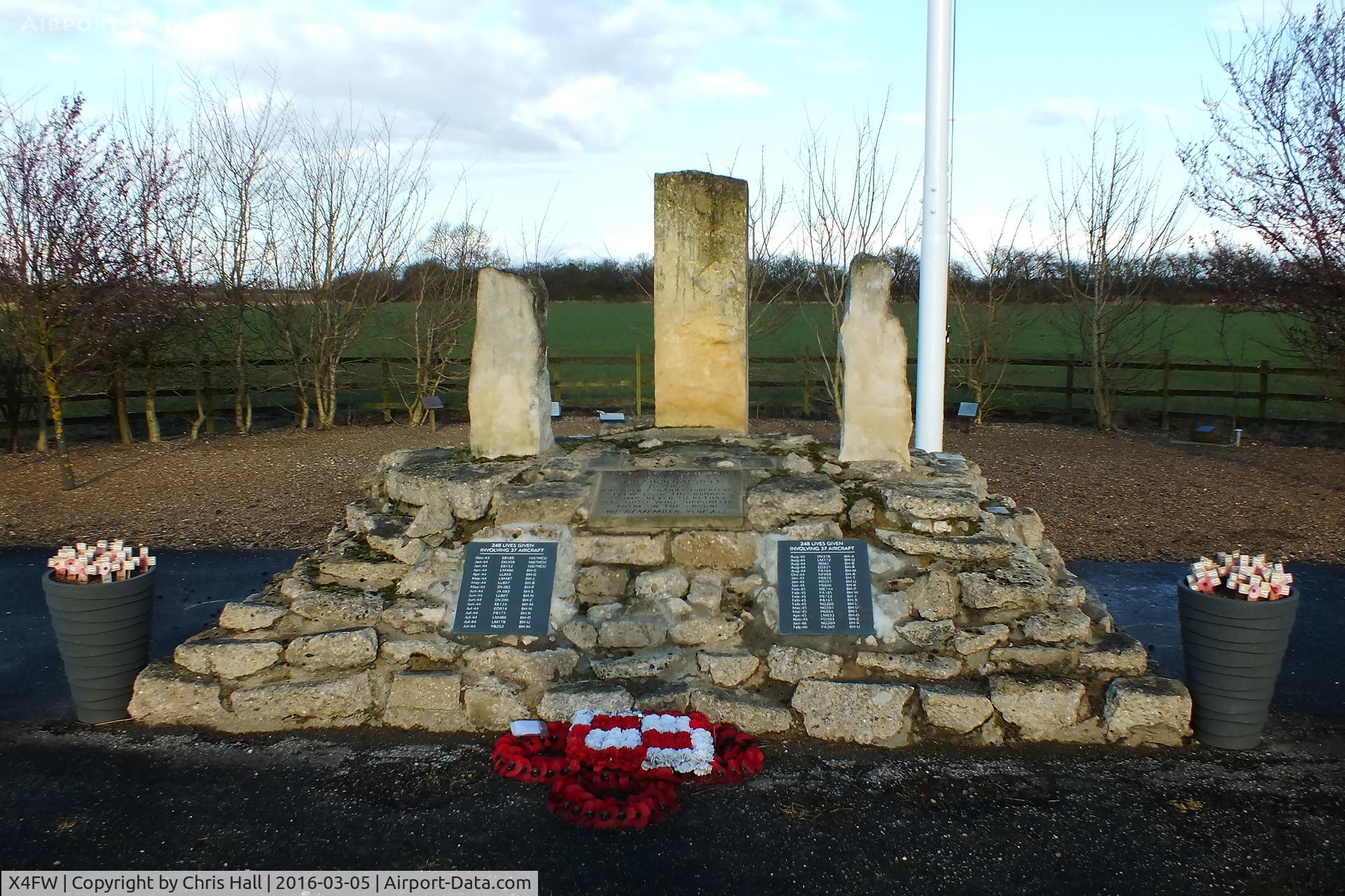 X4FW Airport - RAF Faldingworth Memorial, No. 300 Polish Bomber Squadron (1944-1947) - Vickers Wellington X, Avro Lancaster I & III
No. 305 Polish Bomber Squadron (1946-1947) - de Havilland Mosquito VI