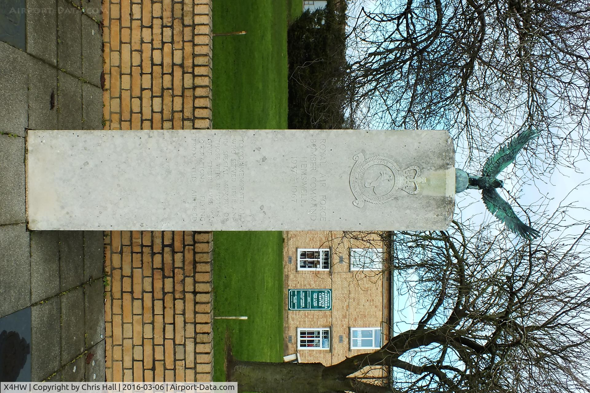 X4HW Airport - RAF Hemswell memorial