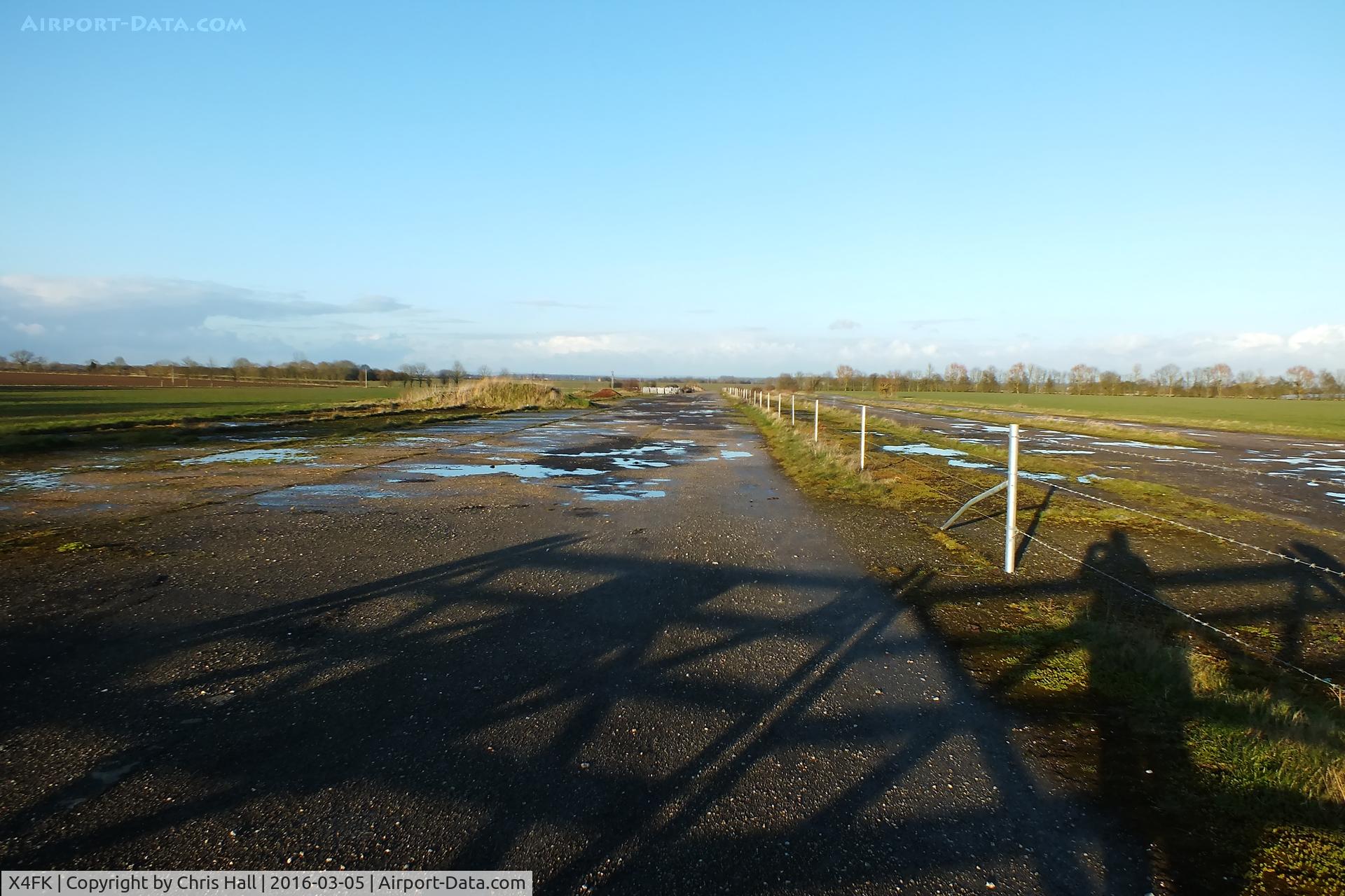 X4FK Airport - one of the disused runways at the former RAF Fiskerton