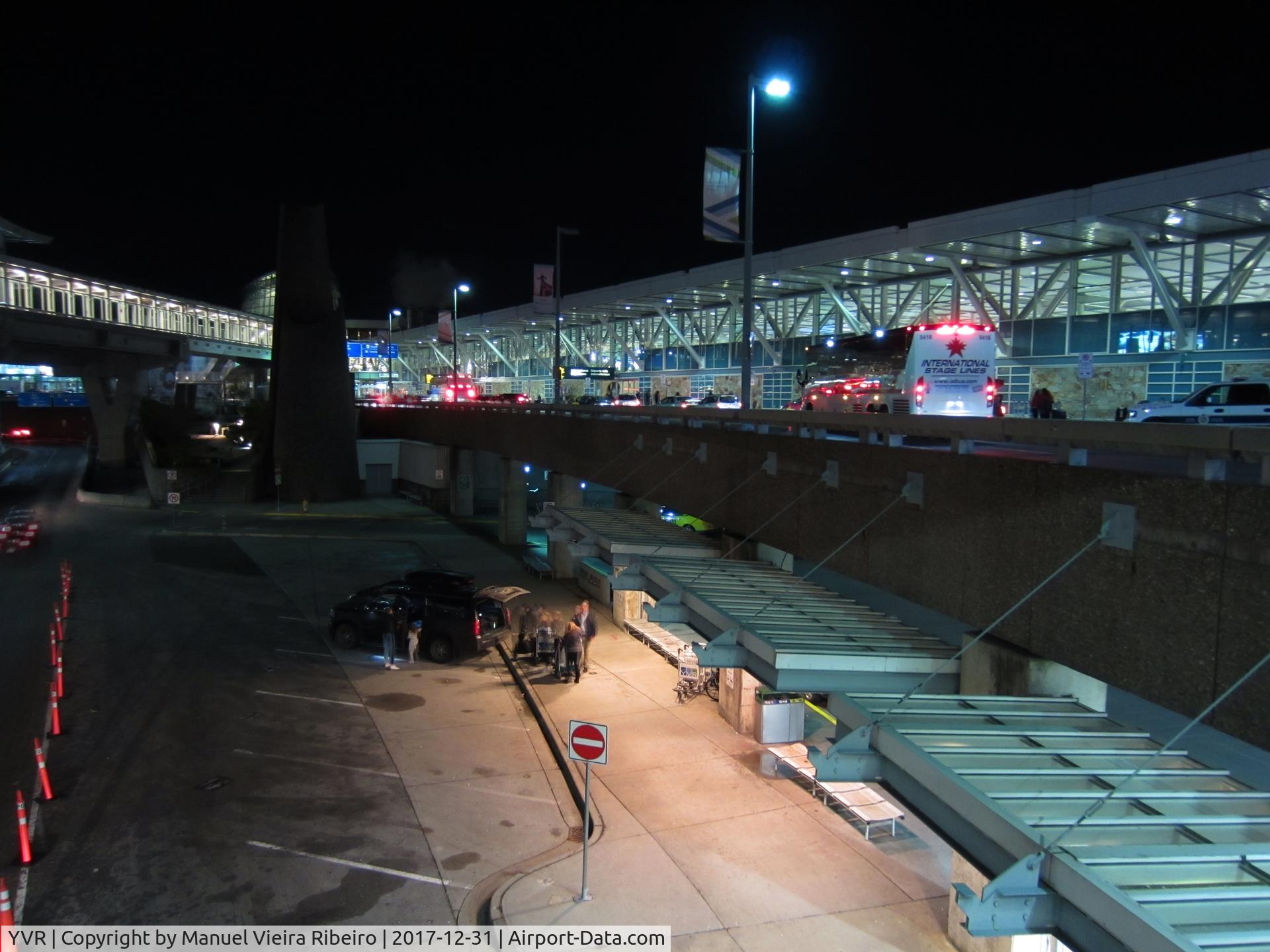 Vancouver International Airport, Vancouver, British Columbia Canada (YVR) - Dec.31,2017  Quiet night at YVR