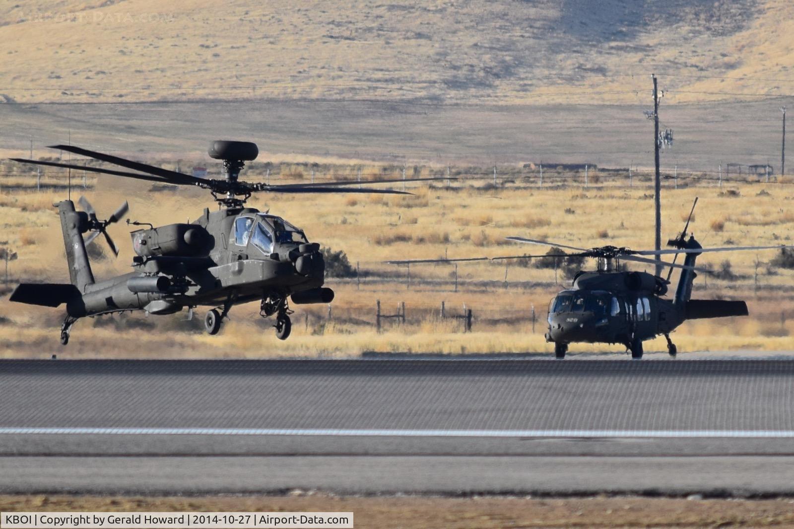 Boise Air Terminal/gowen Fld Airport (BOI) - AH-64 and UH-60L from the 1-183rd AVN BN, Idaho Army National Guard.
