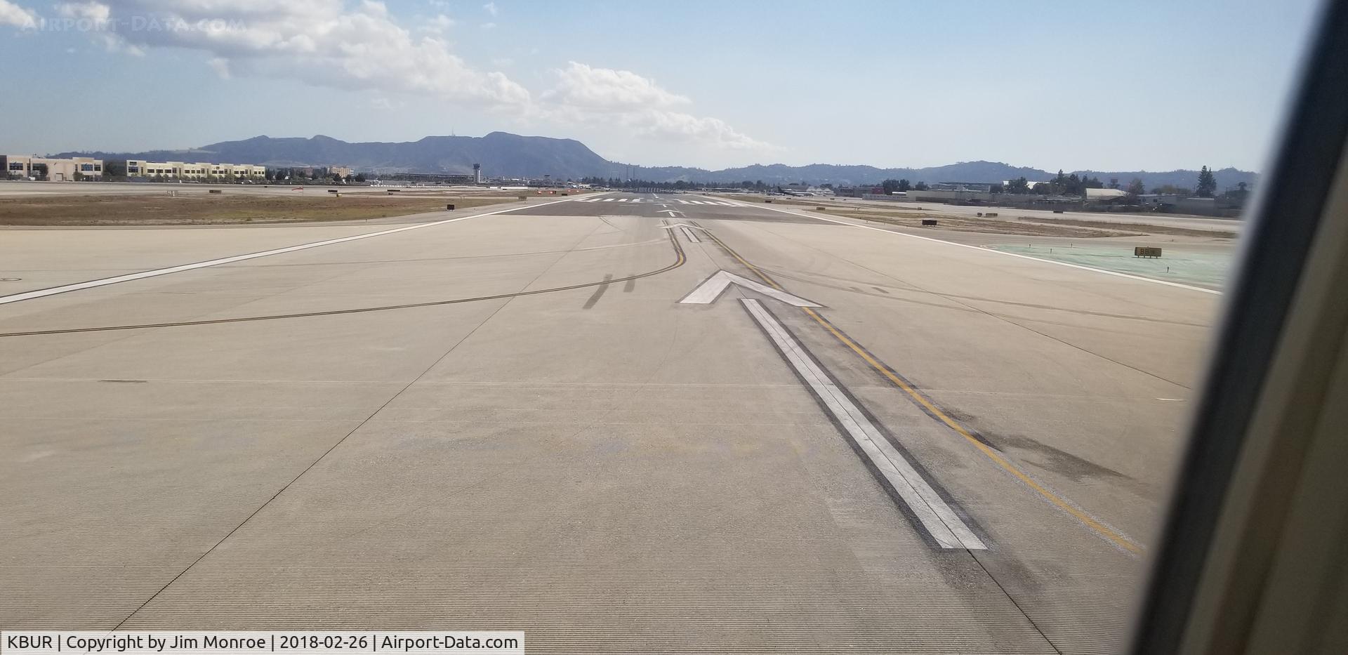 Bob Hope Airport (BUR) - Pulling onto Runway 15