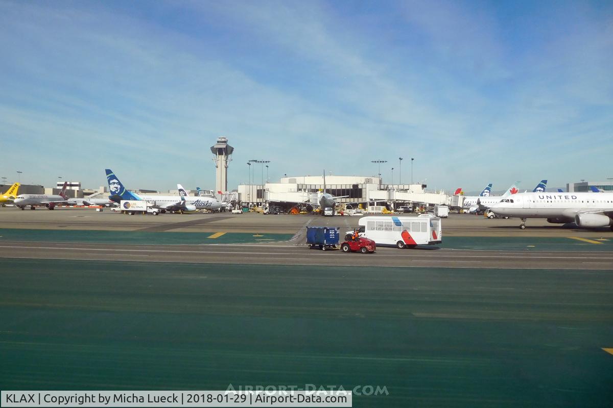 Los Angeles International Airport (LAX) - At LAX