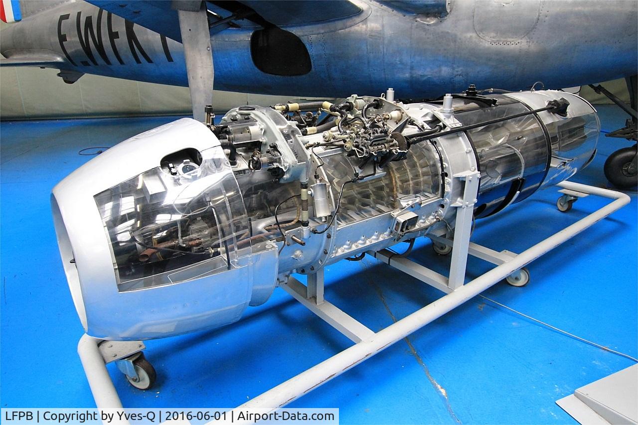 Paris Airport,  France (LFPB) - Junkers turbojet Jumo 109-004 B model, 1943, Paris-Le Bourget Air & Space Museum (LFPB-LBG)