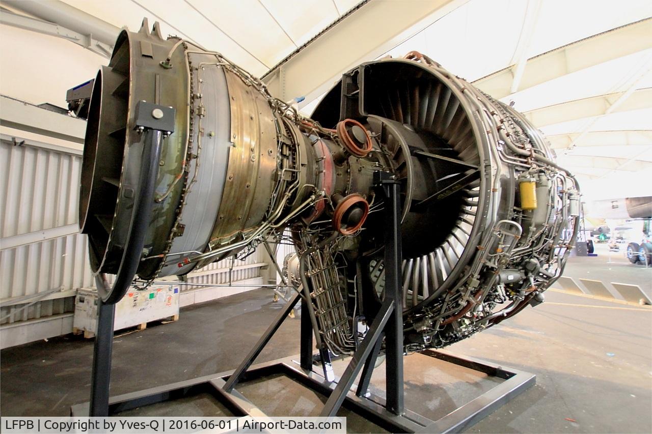 Paris Airport,  France (LFPB) - Turbofan Trent 900, serial number 91004, Model fitted on Airbus A380, Paris-Le Bourget Air & Space Museum (LFPB-LBG)
