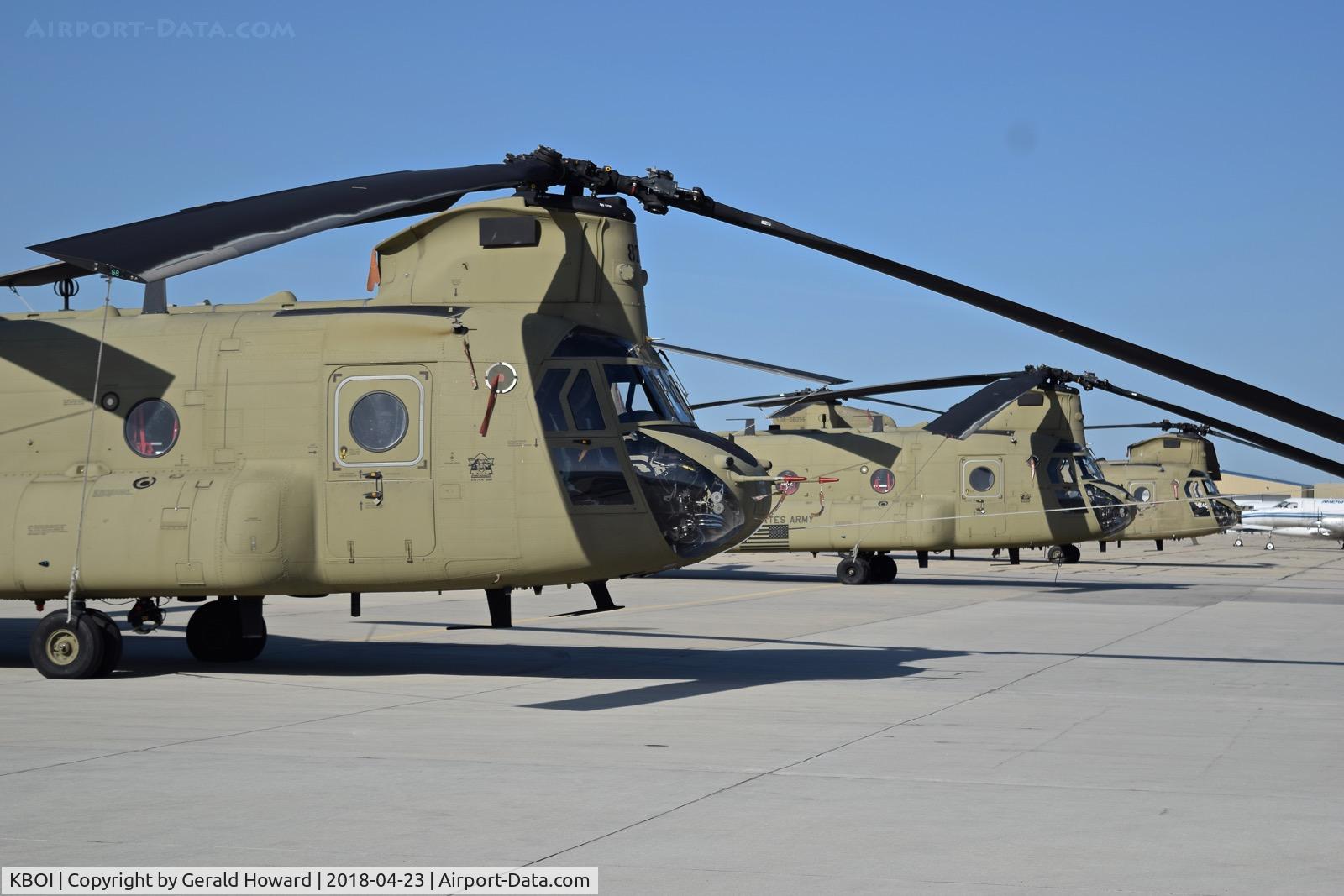 Boise Air Terminal/gowen Fld Airport (BOI) - CH-47Fs from B Co. 1-124 GSAB visiting from Washington.