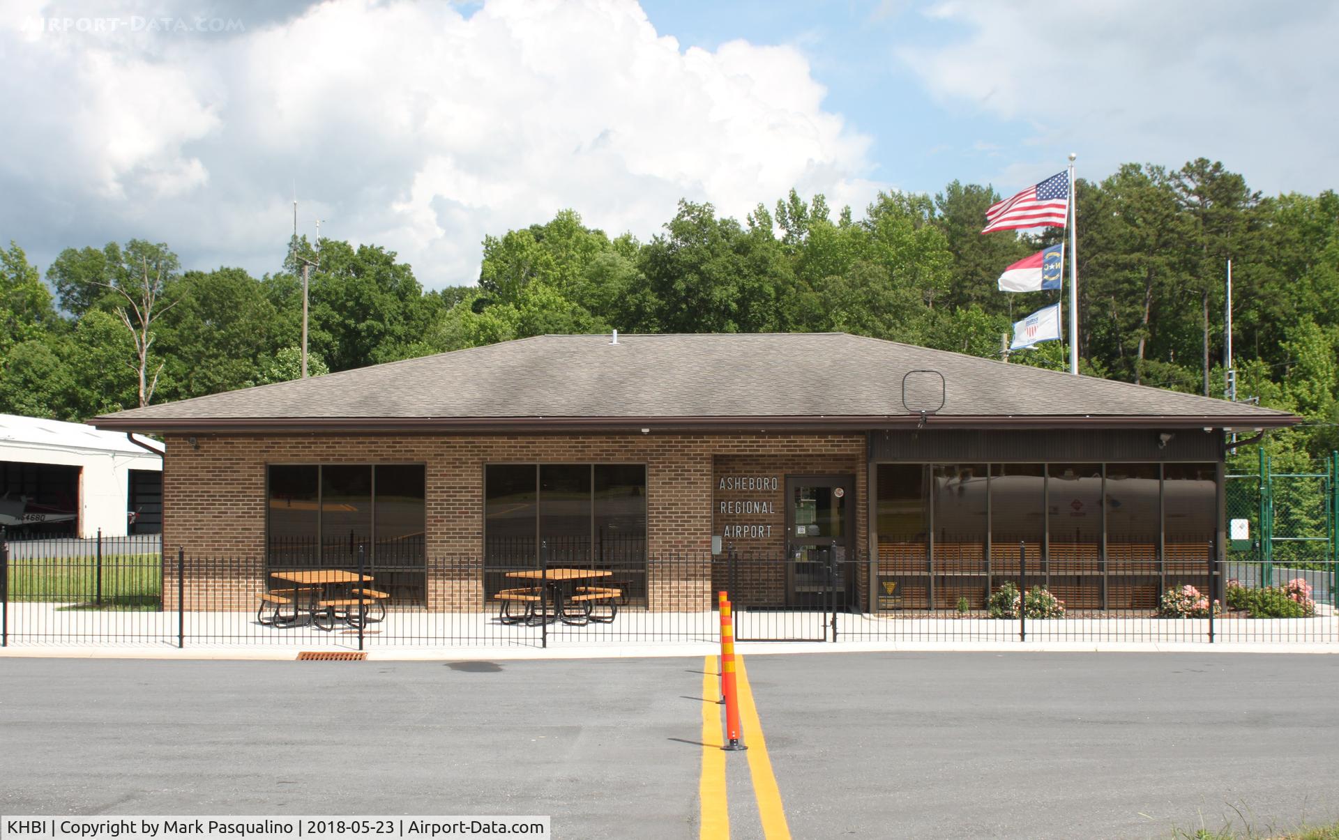 Asheboro Regional Airport (HBI) - Executive Terminal